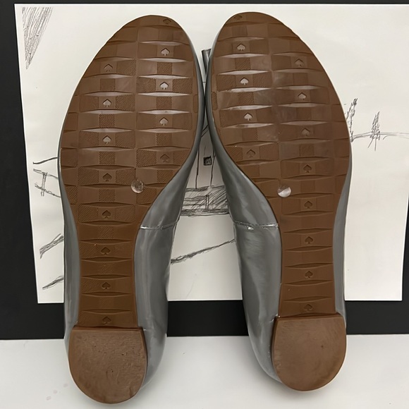 Kate Spade Tock Bow Ballet Flats in Lite Grey Patent Leather Women’s Size 7.5 - Picture 15 of 16